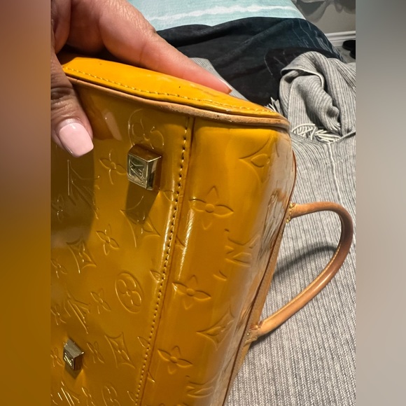 Louis Vuitton Hand Bag Tompkins Square YELLOW VERNIS - Picture 3 of 16